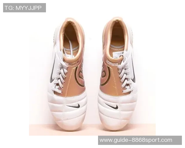 探索traxion足球鞋的卓越性能与舒适体验助你在赛场上大放异彩